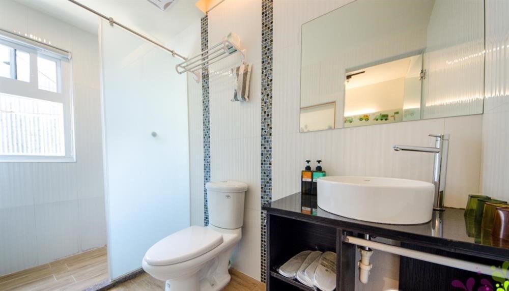 小黑琵416輕旅 Little Happy Hostel Tainan Dış mekan fotoğraf