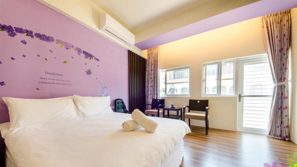 小黑琵416輕旅 Little Happy Hostel Tainan Dış mekan fotoğraf